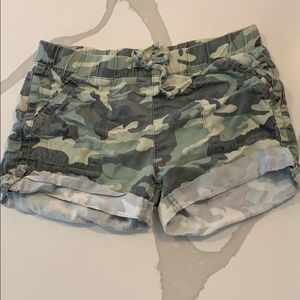 TRACTR Camo shorts